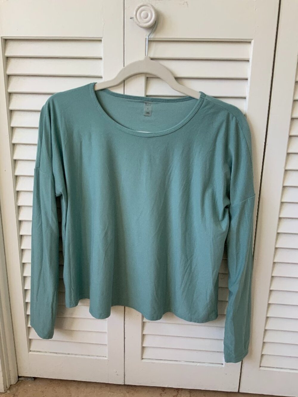Beyond Yoga Teal Long Sleeve Top Women’s Small Athleisure Yoga Shirt